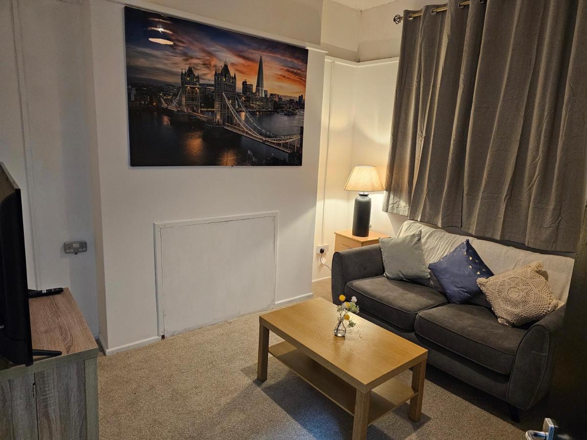 Skyline Queen'S Suites 203 スウォンジー エクステリア 写真